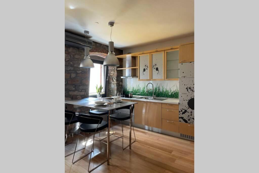 Stylish One Bedroom Apartment Near The Riva Izola Exterior foto